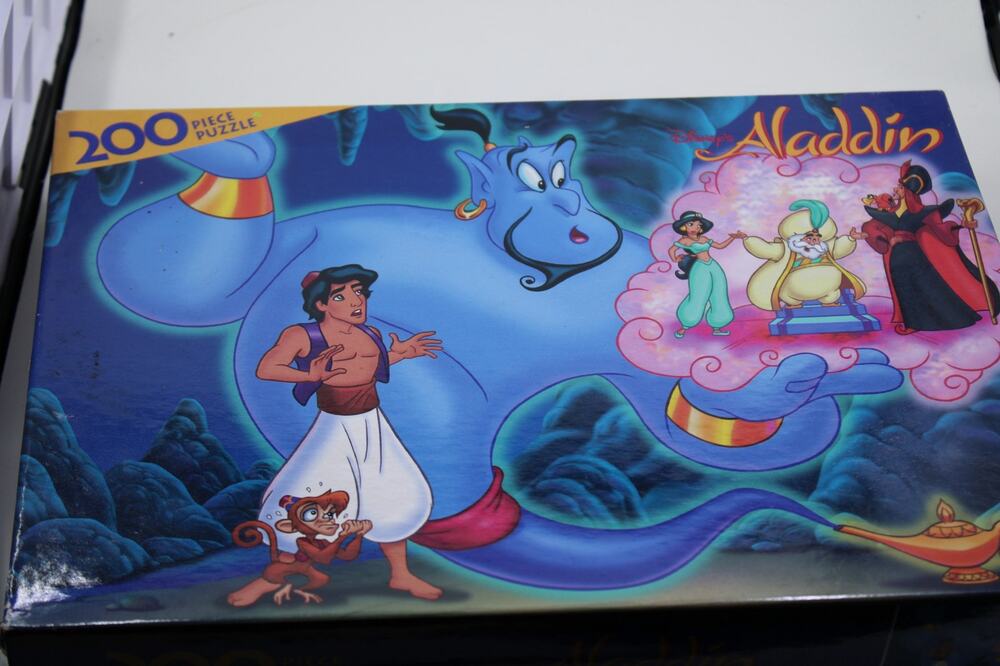Disney's Aladdin 200 Piece Jigsaw Puzzle Parker Brothers